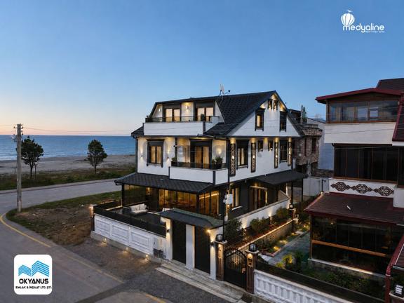 Sakarya Kocaali De Yalı Mah De Denize 2 Parsel Havuzlu Müstakil 4+1 1