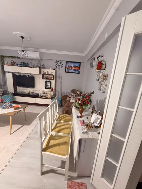 Atilla Mahallesi’nde Satılık 3+1 Bakımlı Geniş Daire 2