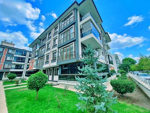 Uytun'dan Akçay'da Site İçi Doğalgazlı Ara Kat Kiralık 2+1 Daire 1