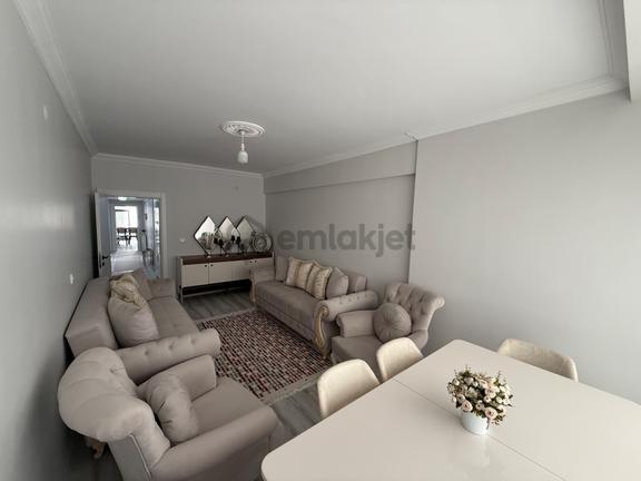 Namık Çiftçi Caddesi’nde 3+1 Satılık Daire 2