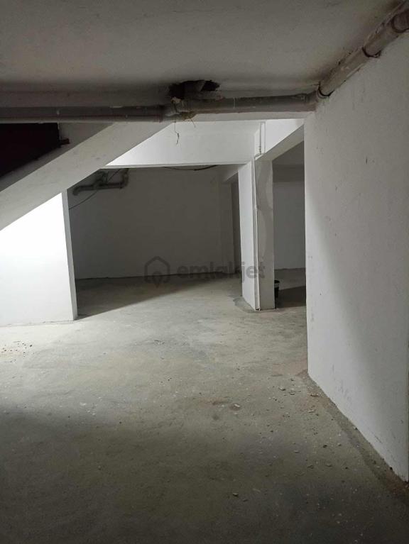 Sefaköy İnönü Mahallesi Kiralık 220 Metre² Depo 2