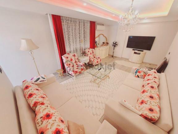 Uytundan Kadıköy'de Körfez Hastanesine 200 Mt. Ara Kat 3+1 Daire 1