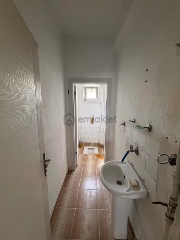 A L C Den Ulubatlı Hasan Mah. Cadde Üzeri Satılık Daire 2