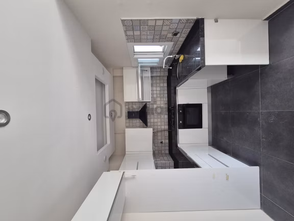 Çarkıpare'de 3+1 Cep Mutfak Cam Balkon Havuzlu Site İçi Satılık 1