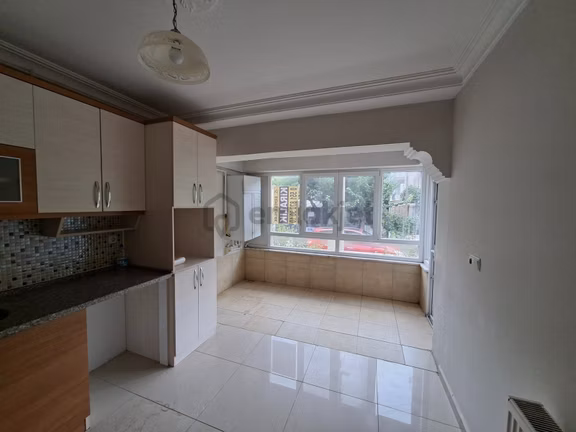 Reşatbey Mah. Fatih Okulu Yakını Kiralık 3+1 2