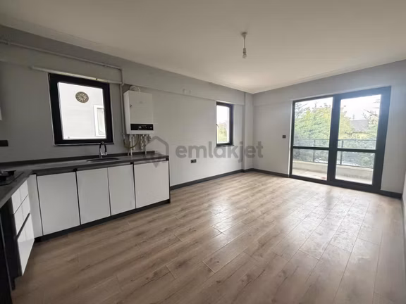 İncek'te Bulvara 90m/yerden Isıtmalı/peyzaj Manzaralı 1+1kiralık 2