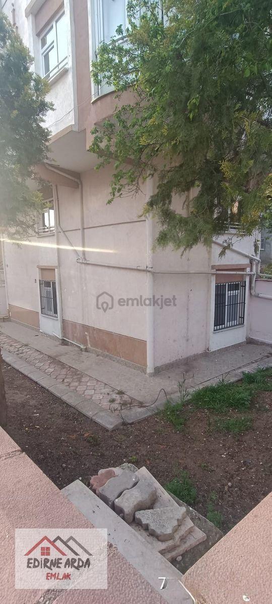 Arda Emlak Ofisinden Uzun Kaldırım Mevkiinde Yatırımlık Uygun Fiyatlı Daire 2