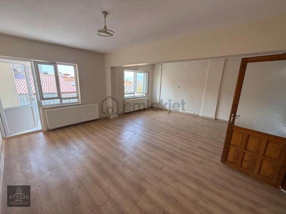 15 Mayıs’da Acil Satılık 3+1 170 M2 Fırsat Daire… 2