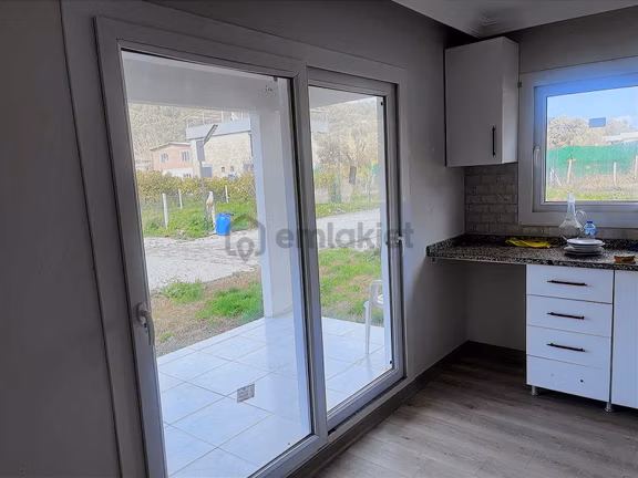Coldwell Banker Menderes Dogayla Ic Ice, Guvenlikli Kooperatif 2