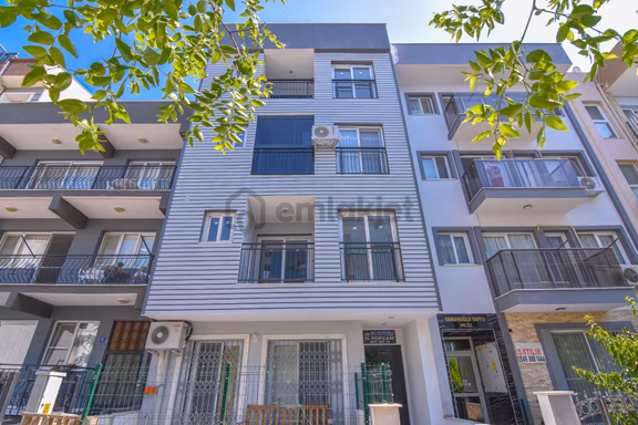 Kuşadası Davutlar'da 2+1 Satılık Daire 1