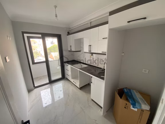 Stm Emlaktan 600 Evler Mahallesinde Kiralık Sıfır 2+1 Daire 2