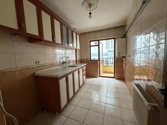 K.karabekir Mh'de 2+1 Orta Kat Trene Caddeye Yakın Kiralık 2