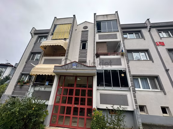 Korucukta Yeşillik İçinde Kiralık 2+1 Daire - Turgut Gayrimenkul 1