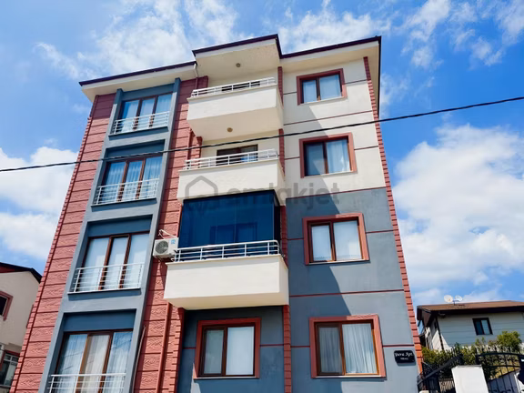 3+1 Yeni Bina (bahçeşehir Koleji Arkasında) Ekstralı,kullanışlı 1