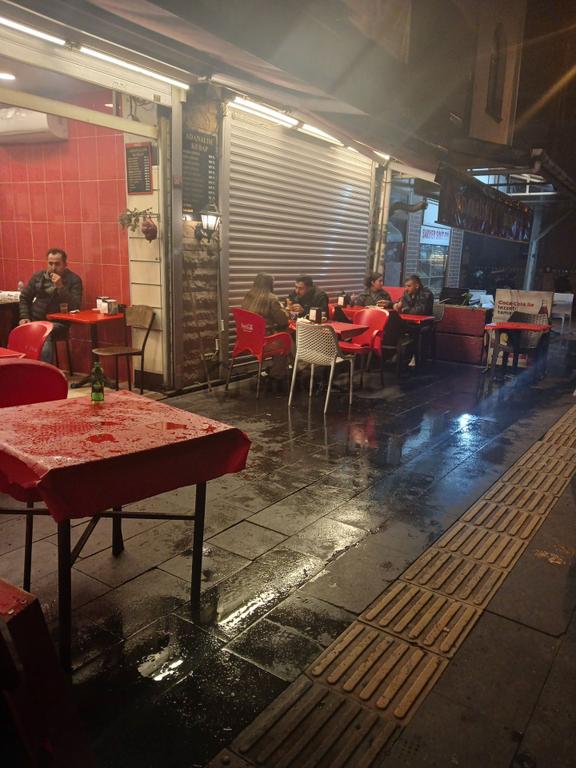 Cadde Üzerinde, 20 Yıllık Köklü İşletme – Devren Dürümcü 1