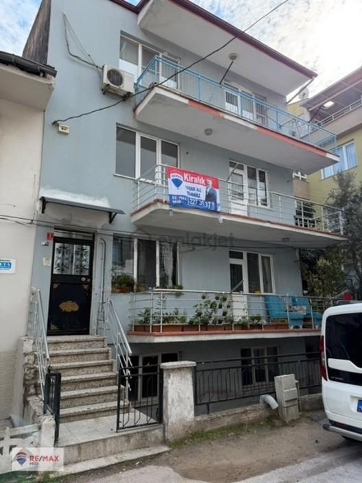 Remax Mid Bahçelievler Teknik Lise Civarı Kiralık 2+1 Daire 1
