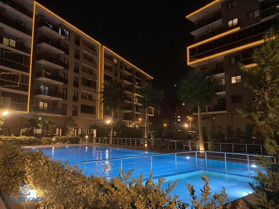 Torbalı'da İzban Yakını Havuzlu Sitede Kiralık 4 + 1 Daıre 1