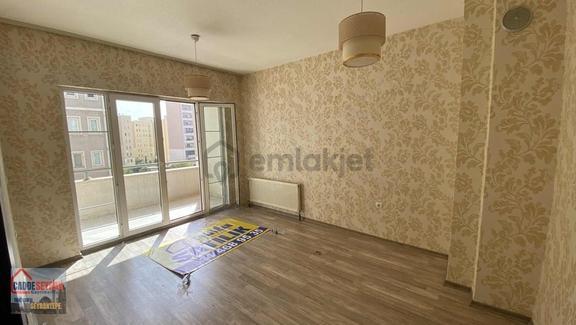 Cadde Seyran'dan Satılık Arakat Bakımlı Fg 2+1 Toki Dairesi 1