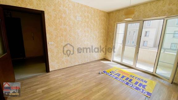 Cadde Seyran'dan Satılık Arakat Bakımlı Fg 2+1 Toki Dairesi 2
