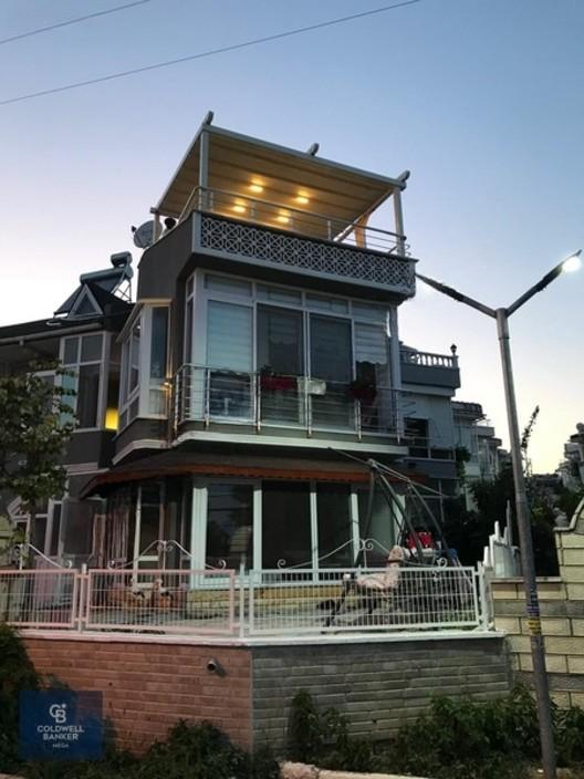 Tekirdağ Demirkaya Tatil Sitesi'nde Eşyalı Teraslı Dubleks Daire 1