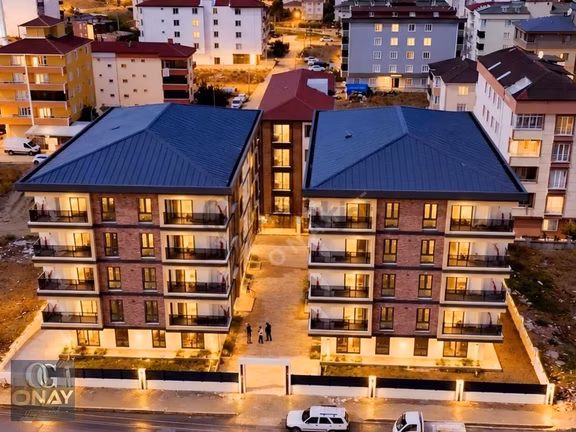 Onay 'dan Çerkezköy Bağlıkta Eşsiz Güzellikte Site İçi 3+1 Daire 1