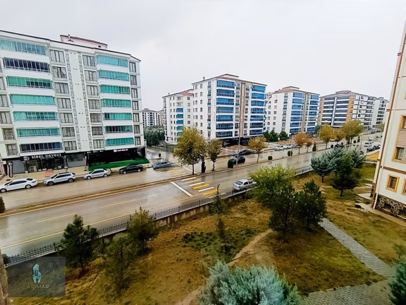 Çaydaçıra Mahallesi Merkezi Konumda Full Eşyalı 2+1 Toki Dairesi 2
