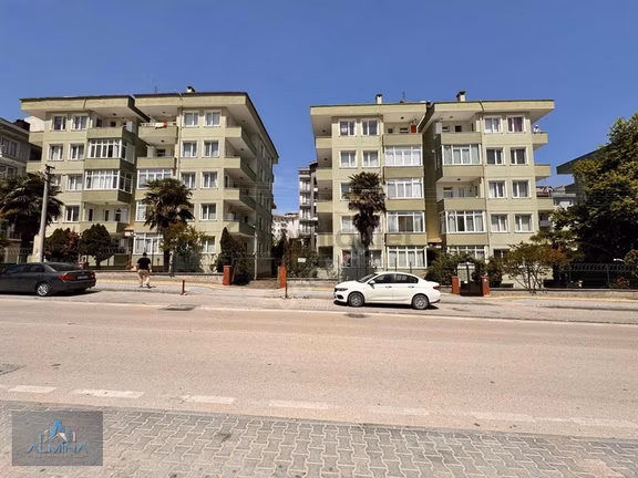 Almina'dan Görükle Merkezde Aile Binası Geniş M2 Kiralık Daire 1