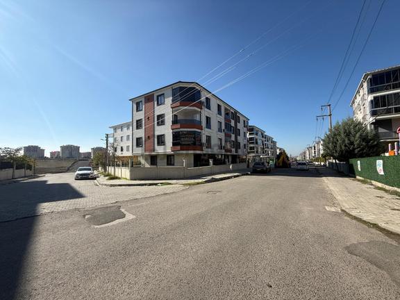 8 Kasım Mh.okullar Bölgesinde Satılık 3+1 Kapalı Otoparklı Daire 2