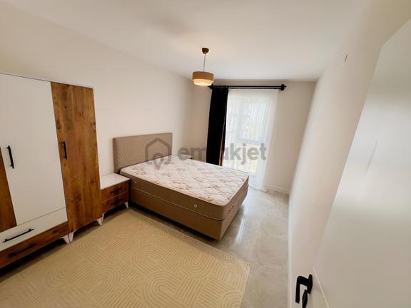 İncek 'te Kiracılı Full Esyalı Yatırıma Uygun Satılık Daire 1