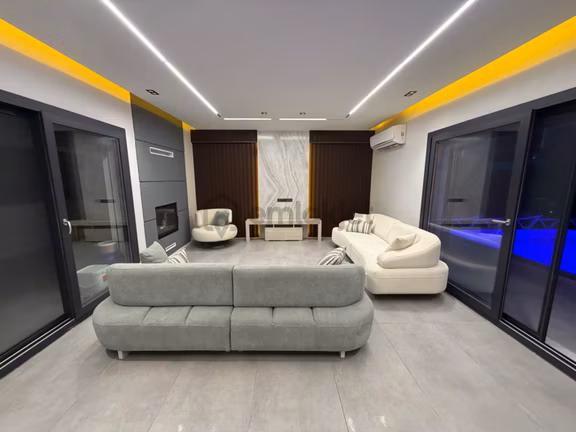 Kuşadası 4+1 Müstakil Havuzlu Satılık Yazlık 2