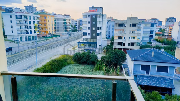 Tramvaya Cephe Durağa 2 Dk Kiralık Eşyalı 1+1 Daire 2