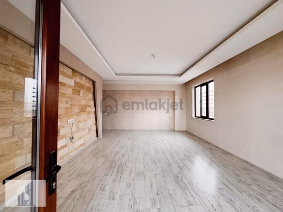 Kadir Dikiciden Beyşehir Caddesinde Kiralık 4+1 Daire 2