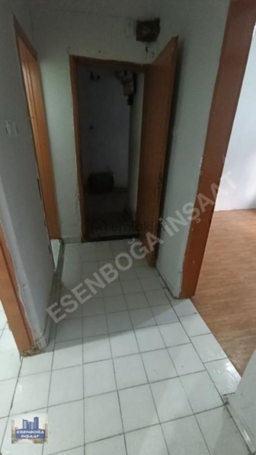 Esenler 566. Sokakta Cadde Ve Pazara Yakın 2+1 Daire 2