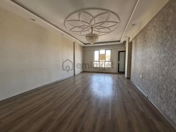 Çbn Den 3,5+1 Ultra Lüxs Ana Cadde Üzeri Geniş Bakımlı Daire 2