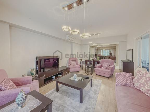 Alacaatlı Sinpaş İncek Green'de Giyinme Odalı Satılık 3+1 Daire 1