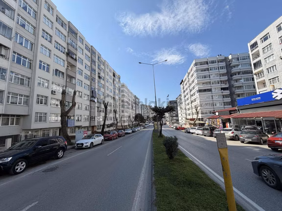 Bulvarda Kıralık 3 + 1 1
