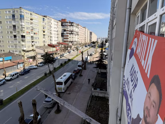 Bulvarda Kıralık 3 + 1 2