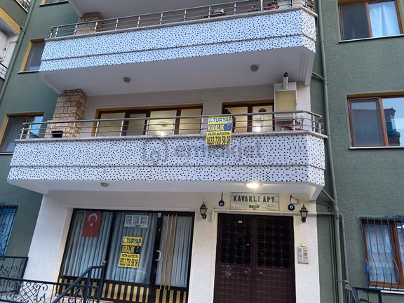 Çiftlikköy Sahil Mah. Merkezi Konumda Fırsat Kiralık Daire 2