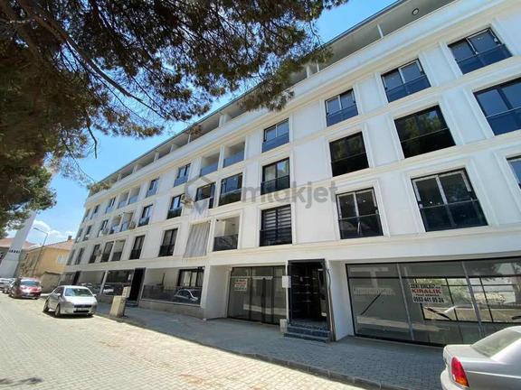 Zeki Emlak'tan Muradiye Mh. Atatürk Okulu Civ. Kiralık 3+1 Daire 1