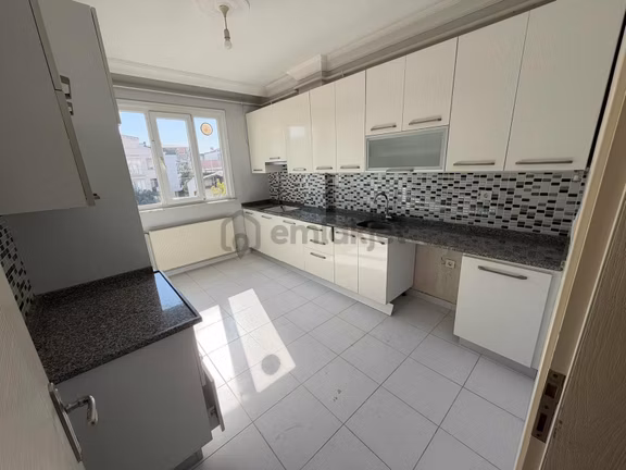 Gebze Marmaraya Ve Metro'ya Yakın Kiralık | 3+1 Ara Kat Daire 2