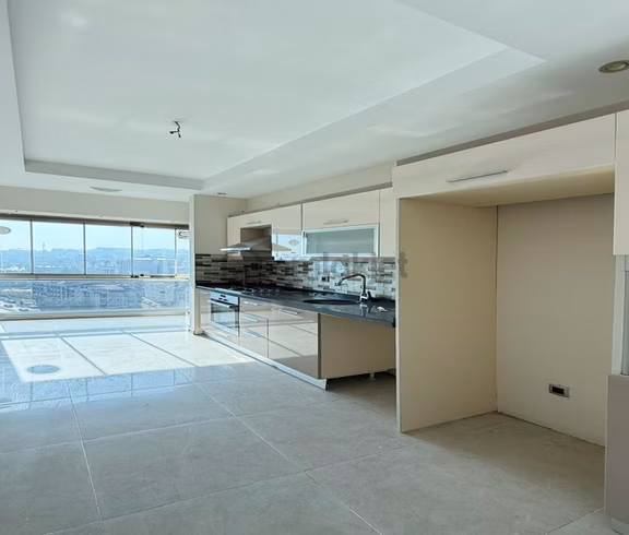 Güzelyurt Mahallesinde Site İçerisinde 2+1 Kiralık Daire 1