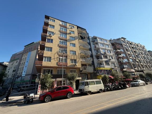 Sakarya Mahallesi Cadde Üzeri Satılık 2+1 1