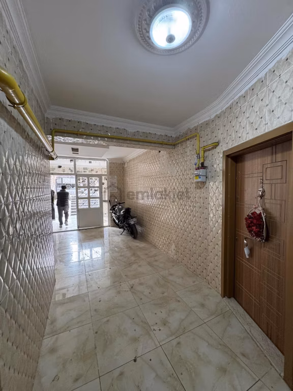 Geylani Emlak'tan Uygun Çift Balkonlu 3+1 155 M2 2