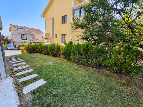 Siyasal Bahçekent Konutları 5+1 Eşyalı Kiralık Villa 2