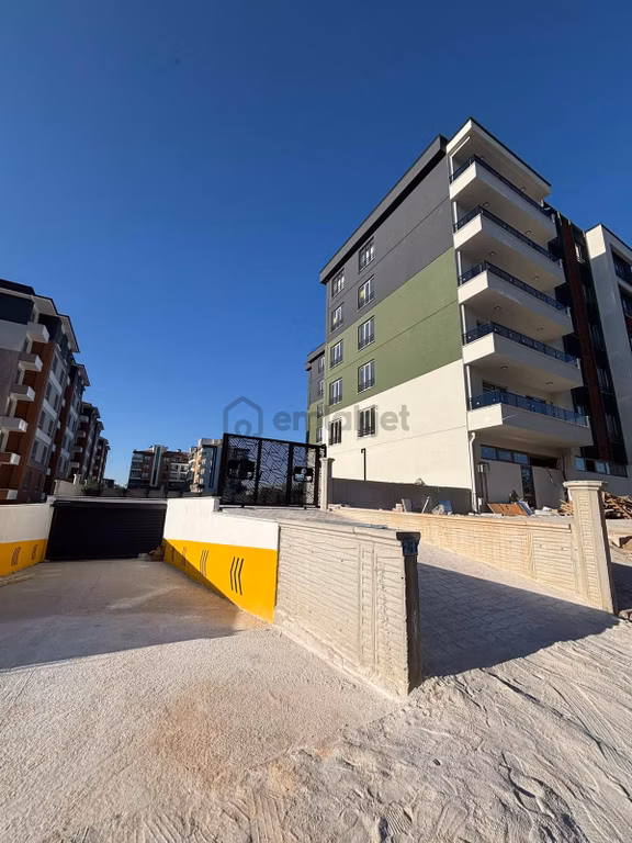 Cengizler'den Adliye Yakın Kiralık 2+1 Daire 2