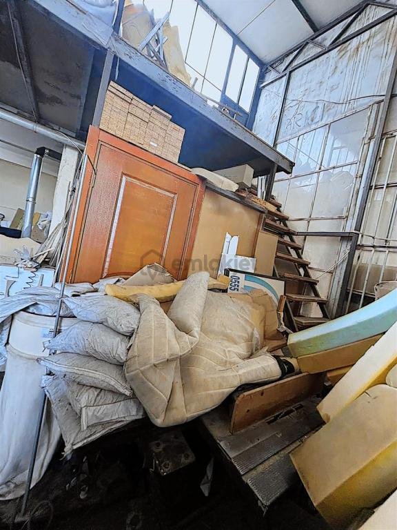 Cengizler'den Mobilyacılar San. Sitesinde Satılık 236'm2 Dükkan 2