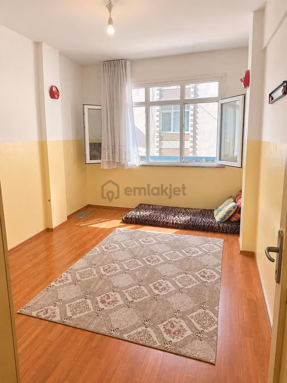 Evkur'dan İnönü Mahallesinde 1. Kat , Kullanışlı Satılık Daire 1