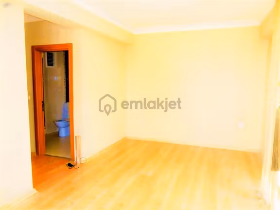 Beylıkduzu Kıralık 3+1 Ebeveynlı 185m2 Metrobuse Yakın 52.000 2