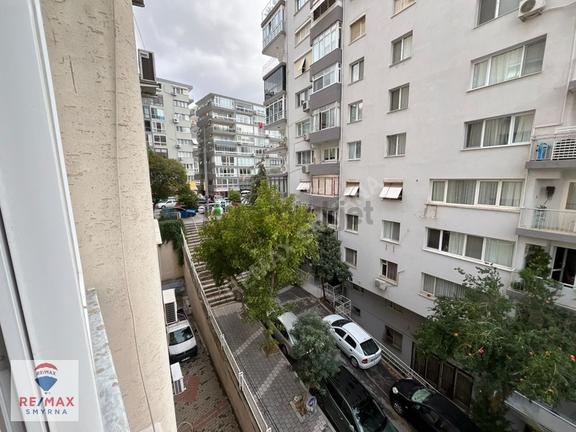 Göztepe Metroya 100m Mesafede,inönü Caddesinde Kiralık 2+1 Daire 1