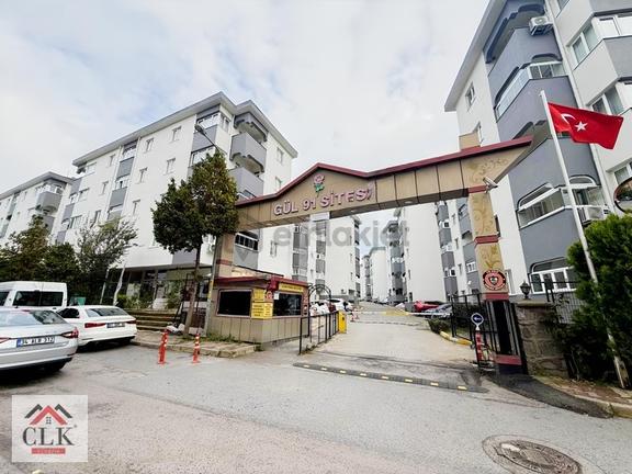 Clk'dan Gül 91 Sitesinde 3+1 Güvenlikli Otoparklı Kiralık Daire 1